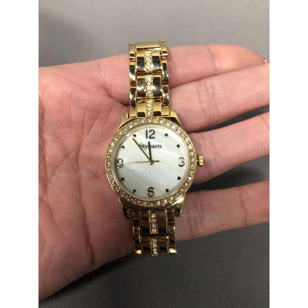 Watch - Picture 2 of 6